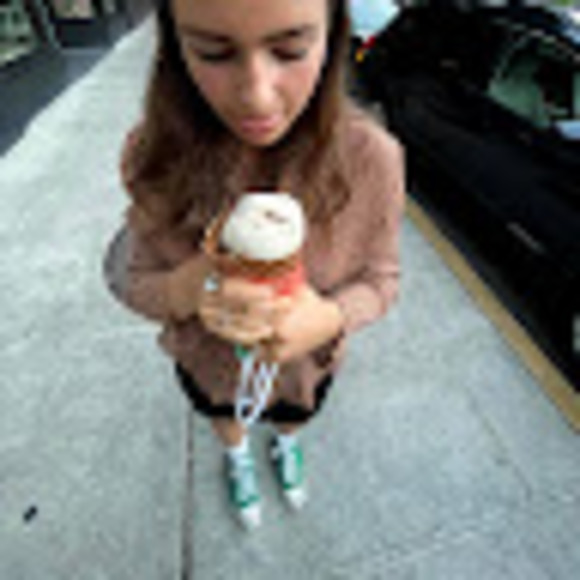 Meet your Posher, Tory - Picture 1 of 1